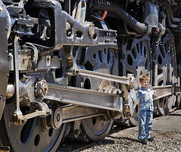 Boy by Steam Gear UP 844